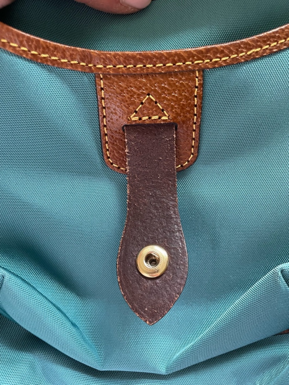DOONEY & BOURKE ALTO “HAPPY” CROSSBODY BAG-NYLON & LEATHER. - Picture 8 of 13